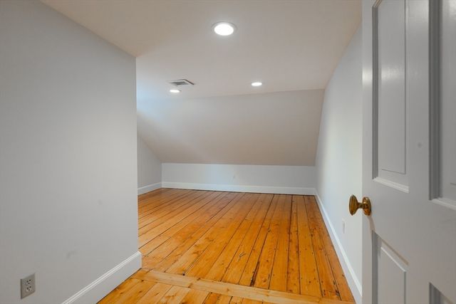 20 Ocean Ave 4, Marblehead, MA 01945