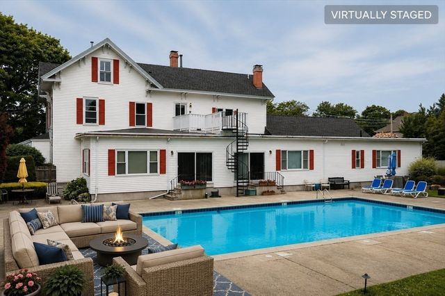 20 Ocean Ave 4, Marblehead, MA 01945