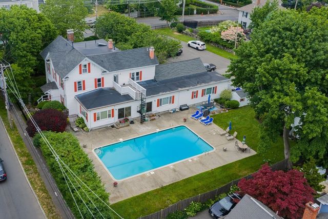 20 Ocean Ave 4, Marblehead, MA 01945