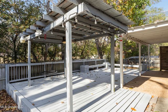 123 Oakhurst Drive, Clinton, MS 39056