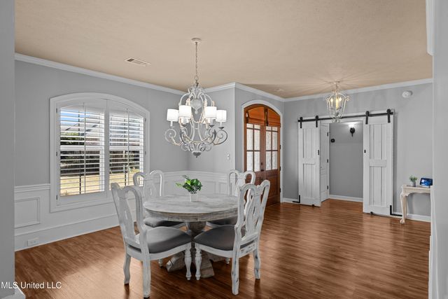 123 Oakhurst Drive, Clinton, MS 39056