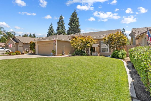 2729 W Ceres Court, Visalia, CA 93291
