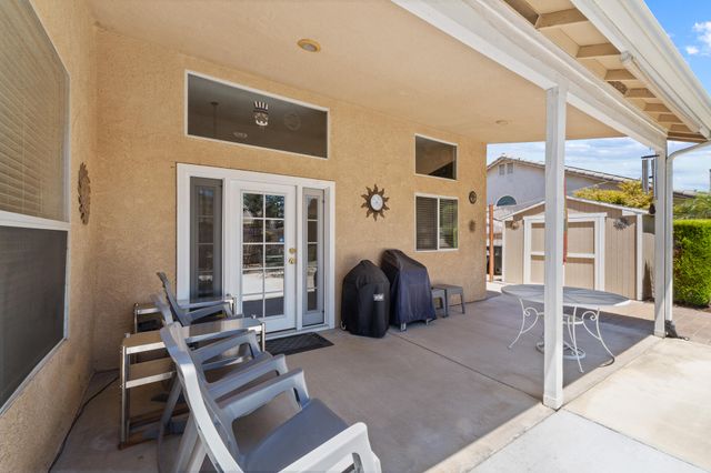 2729 W Ceres Court, Visalia, CA 93291