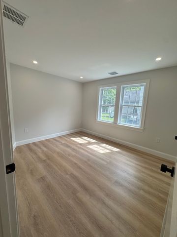158 Fairview Ave, Athol, MA 01331