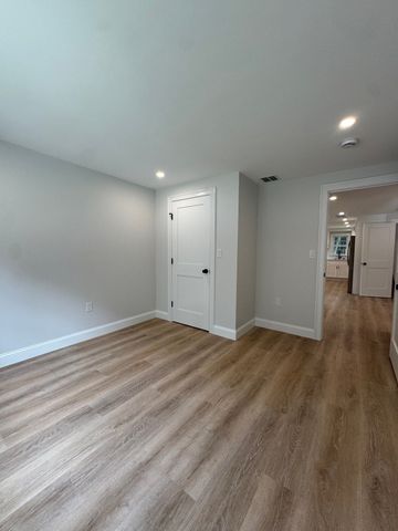 158 Fairview Ave, Athol, MA 01331