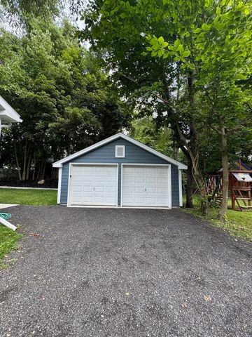 158 Fairview Ave, Athol, MA 01331