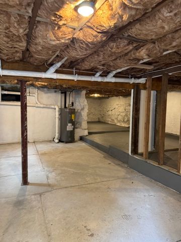 158 Fairview Ave, Athol, MA 01331
