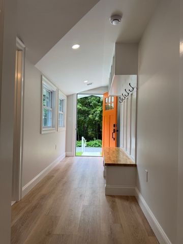 158 Fairview Ave, Athol, MA 01331