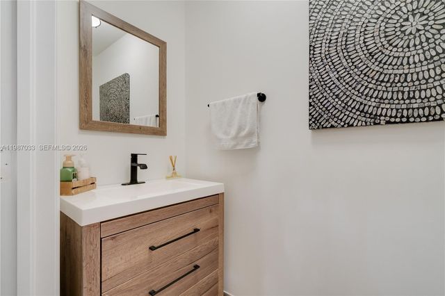 8916 SW 19th St, Miramar, FL 33025