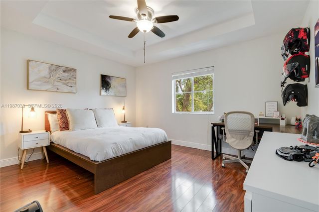 8916 SW 19th St, Miramar, FL 33025