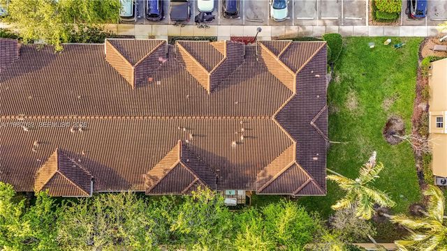 8916 SW 19th St, Miramar, FL 33025