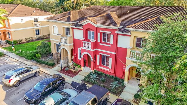 8916 SW 19th St, Miramar, FL 33025