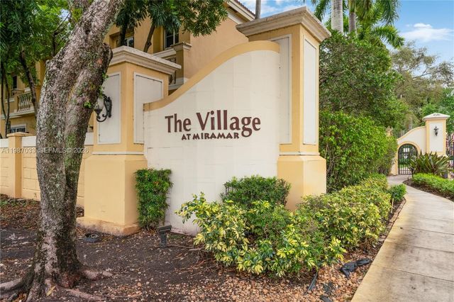 8916 SW 19th St, Miramar, FL 33025