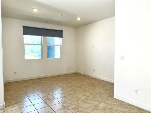 2437 Crater, Rialto, CA 92377