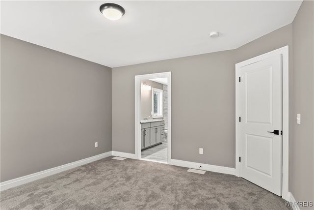 7308 Woodhaven Drive, Lockport Town, NY 14094