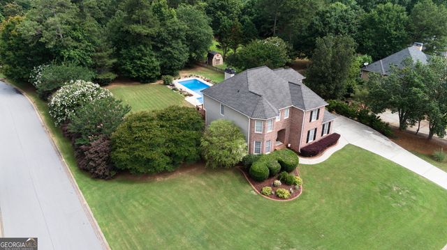 100 Grouse Point, Fayetteville, GA 30215