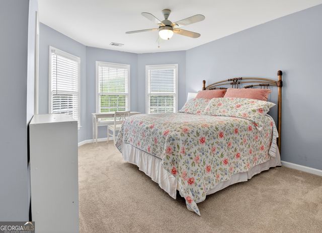 100 Grouse Point, Fayetteville, GA 30215