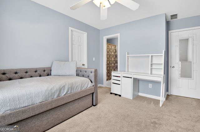 100 Grouse Point, Fayetteville, GA 30215