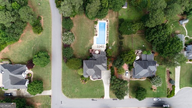 100 Grouse Point, Fayetteville, GA 30215