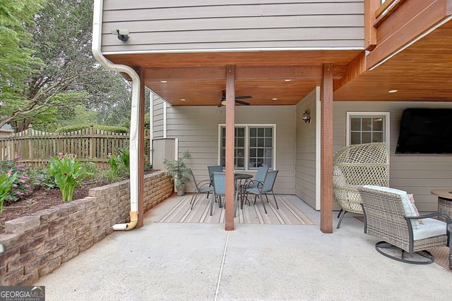 100 Grouse Point, Fayetteville, GA 30215