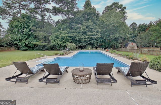 100 Grouse Point, Fayetteville, GA 30215
