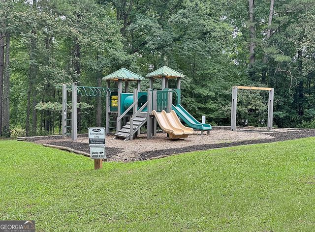 100 Grouse Point, Fayetteville, GA 30215
