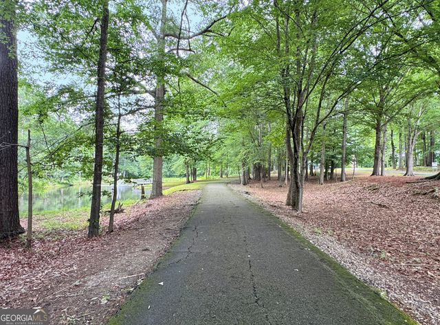 100 Grouse Point, Fayetteville, GA 30215