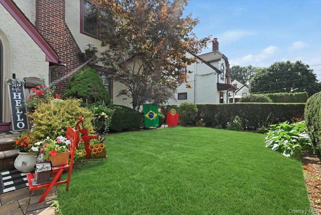 227 Sycamore Street, West Hempstead, NY 11552 — photo 2