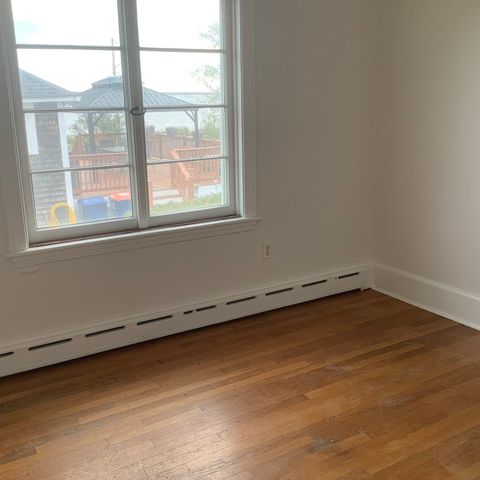 10 Clara St, New Bedford, MA 02744