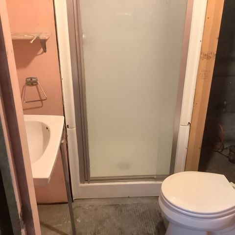 10 Clara St, New Bedford, MA 02744