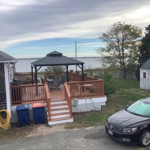 10 Clara St, New Bedford, MA 02744