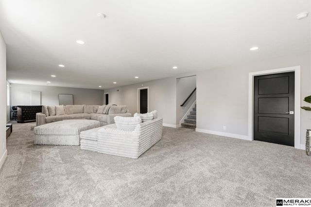 10642 S 188th Avenue, Omaha, NE 68136