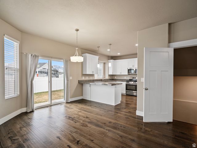 5108 N STRATFORD DR, Stansbury Park, UT 84074