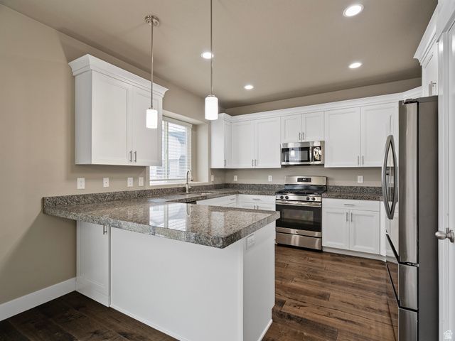 5108 N STRATFORD DR, Stansbury Park, UT 84074