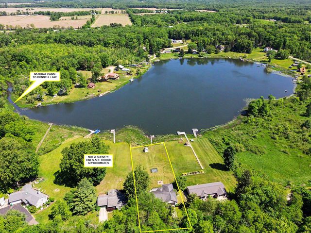 16036 Lewis Lake Drive, Vandalia, MI 49095