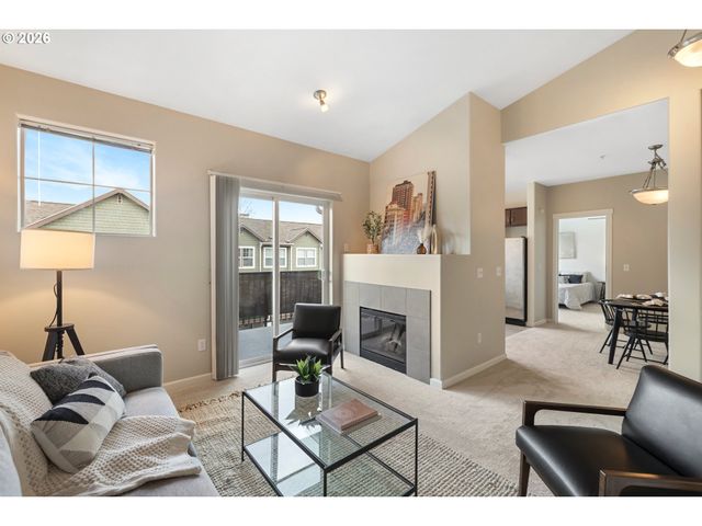 635 Nw LOST SPRINGS Ter 401, Portland, OR 97229