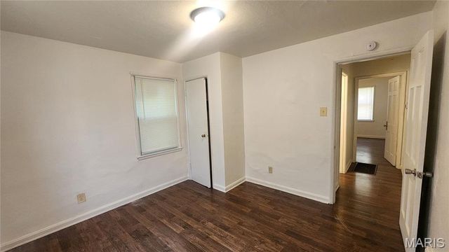 7164 Manette Drive, Flordell Hills, MO 63136