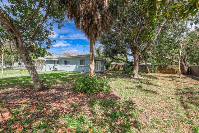 12955 NE 11th Ave, North Miami, FL 33161
