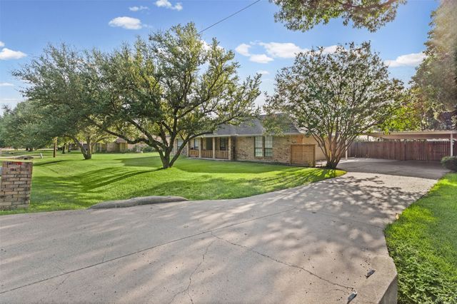 309 Josey Lane, Red Oak, TX 75154