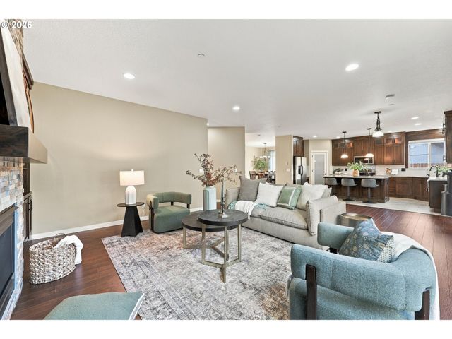 636 Sw SIERRA St, Camas, WA 98607