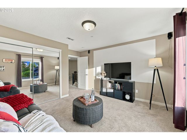 636 Sw SIERRA St, Camas, WA 98607