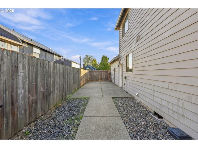 636 Sw SIERRA St, Camas, WA 98607