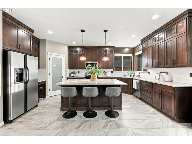 636 Sw SIERRA St, Camas, WA 98607