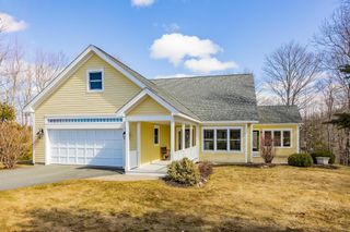 32 Birch Lane, Enfield, NH 03748
