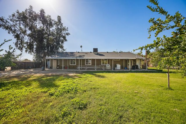 860 W Riverdale Avenue, Riverdale, CA 93656