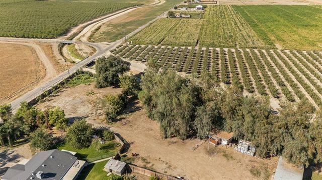 860 W Riverdale Avenue, Riverdale, CA 93656