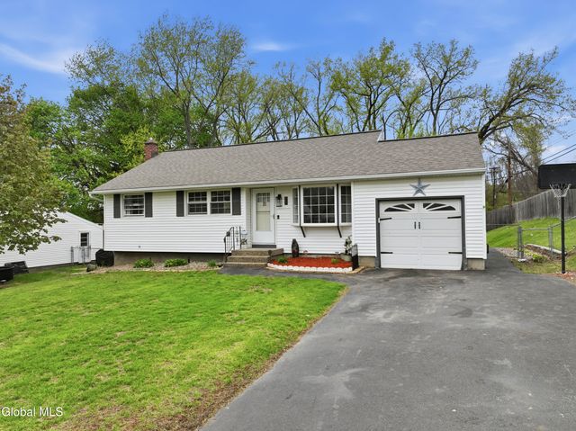 21 Twilight Terrace, Colonie, NY 12211