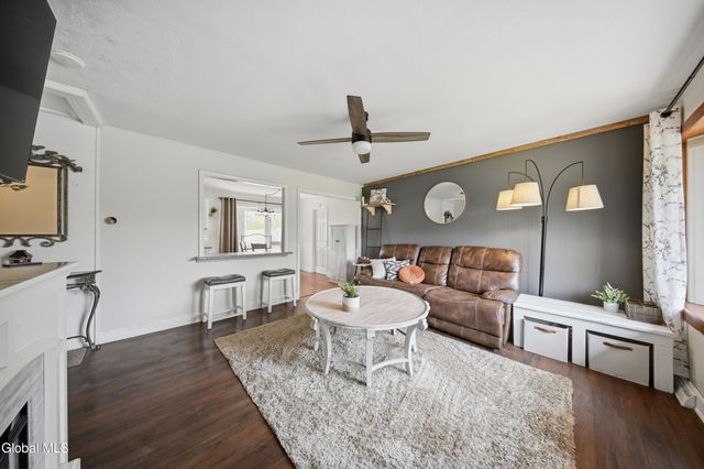 21 Twilight Terrace, Colonie, NY 12211