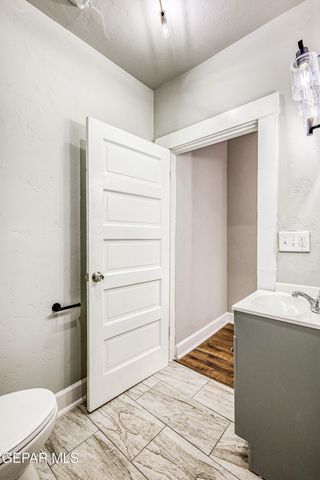 3622 DOUGLAS Avenue 5, El Paso, TX 79903