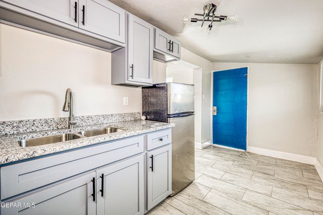 3622 DOUGLAS Avenue 5, El Paso, TX 79903